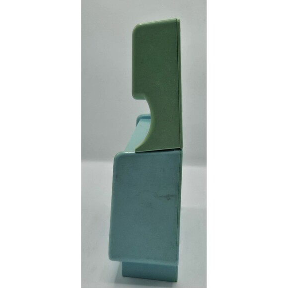 Vintage 1978 Barbie Dream Hutch Cabinet Blue Kitchen Table Blue USA Collectible - Picture 10 of 14